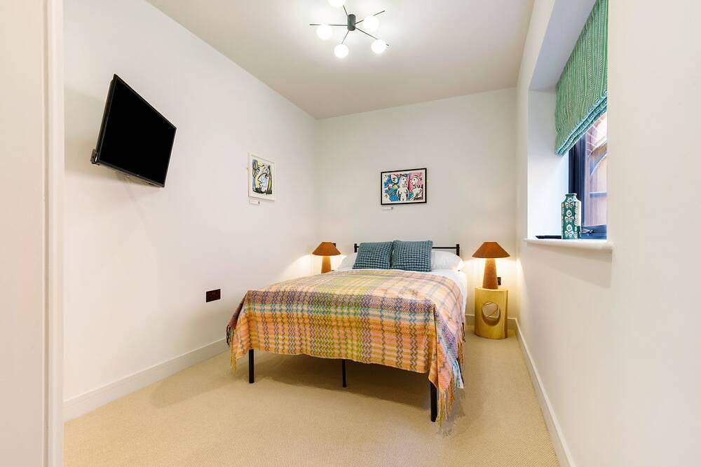 The Wivenhoe Hideaway - Luxury Cottages in Wivenhoe, Colchester