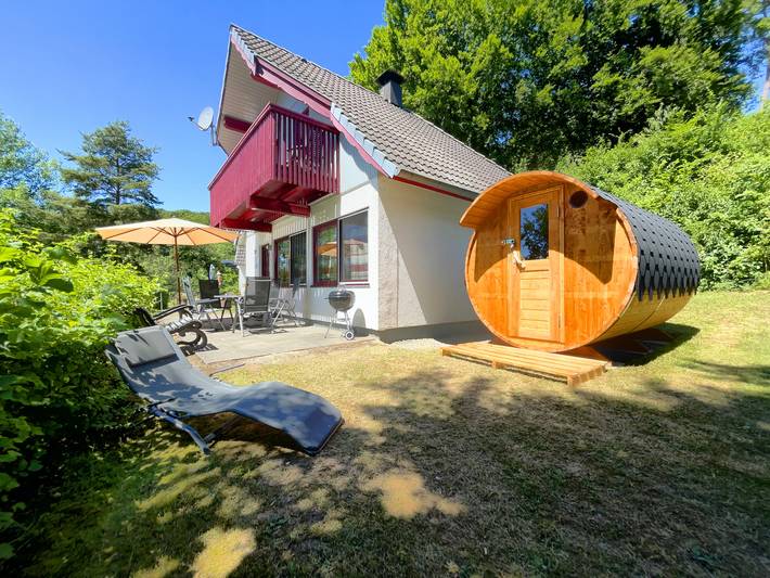 Ferienhaus für 6 Personen, mit Balkon und Terrasse sowie Garten und Sauna in Kirchheim