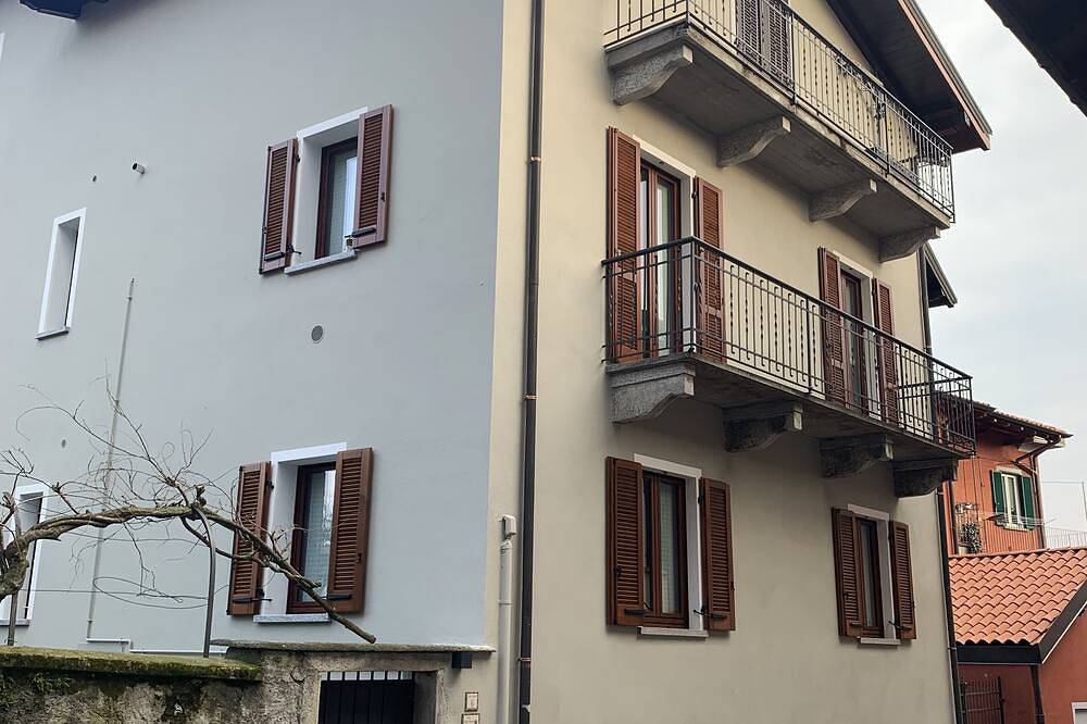 90 m² Komfort, nur wenige Schritte vom See entfernt, im historischen Zentrum von Suna in Verbania, Comune di Verbania