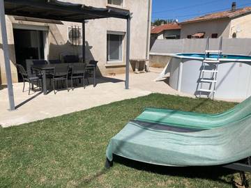 Maison d’hôte pour 6 personnes, avec vue ainsi que piscine et jardin, animaux acceptés à La Voulte-sur-Rhône