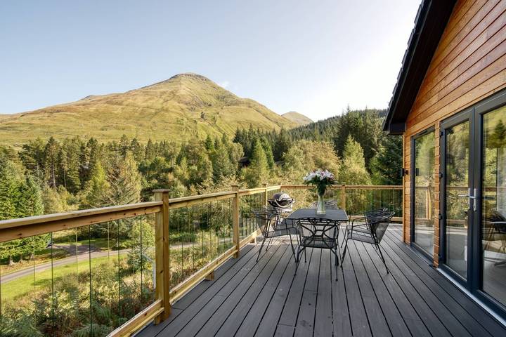 Cottage for 4 people, with Garden and Pool in Scotland