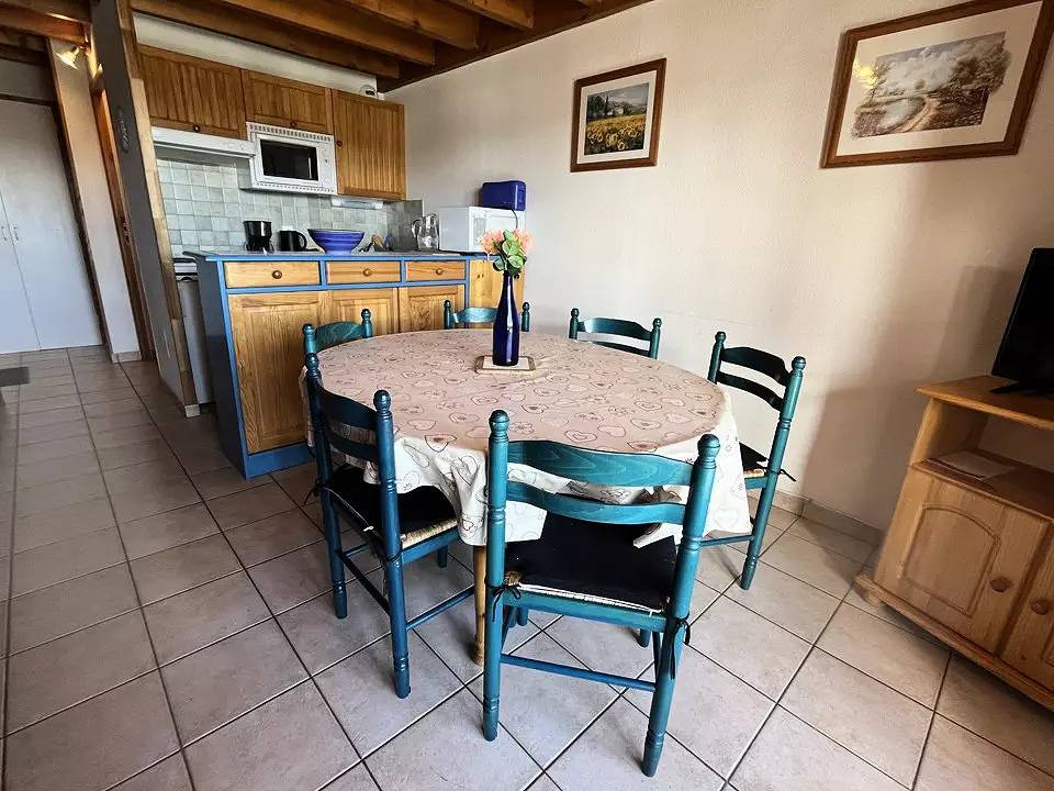 Appartement entier, Appartement  duplex de type T3 cabine 6/ 8 pers in Les Angles, Parc naturel régional des Pyrénées catalanes