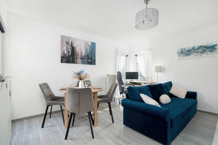 Entire apartment, Modern Apartment | Garage Parking and Balcony in Poznan, Greater Poland