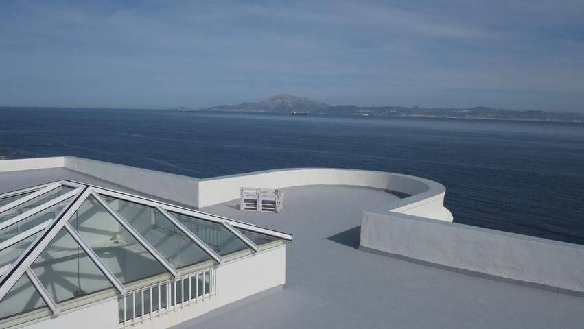 Casa de huéspuedes para 3 personas, con Terraza además de Jardín y Vistas en Tarifa