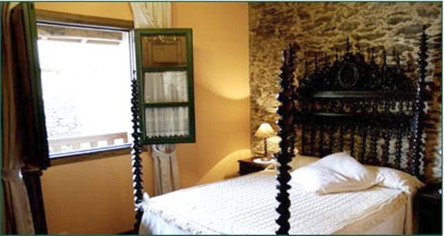 Casa rural para 7 personas, con Balcón y Terraza además de Jardín y Vistas en Terra de Melide - 4