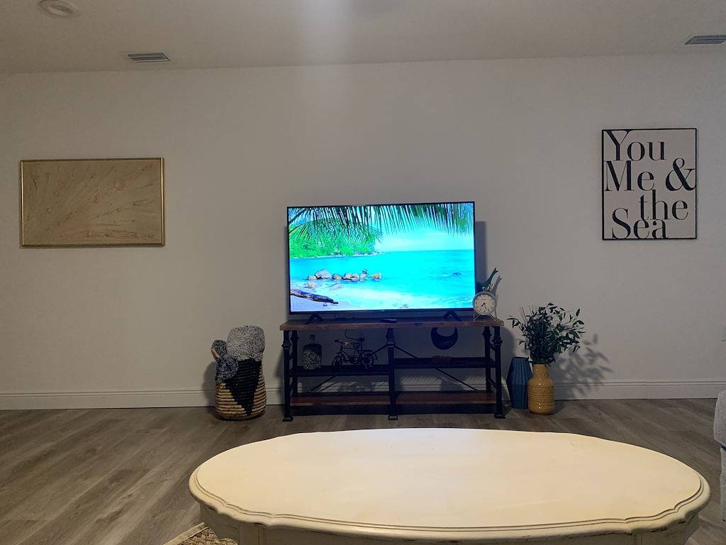 Restful Get -A - Away. 10 min from the beach!! in Largo, Pinellas County