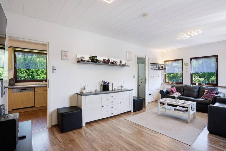 Ferienhaus für 5 Personen, mit Balkon und Garten sowie Seeblick in Meschede - 4