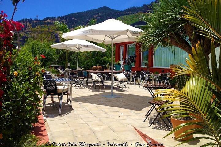 Villa für 8 Personen, mit Garten und Balkon - 1