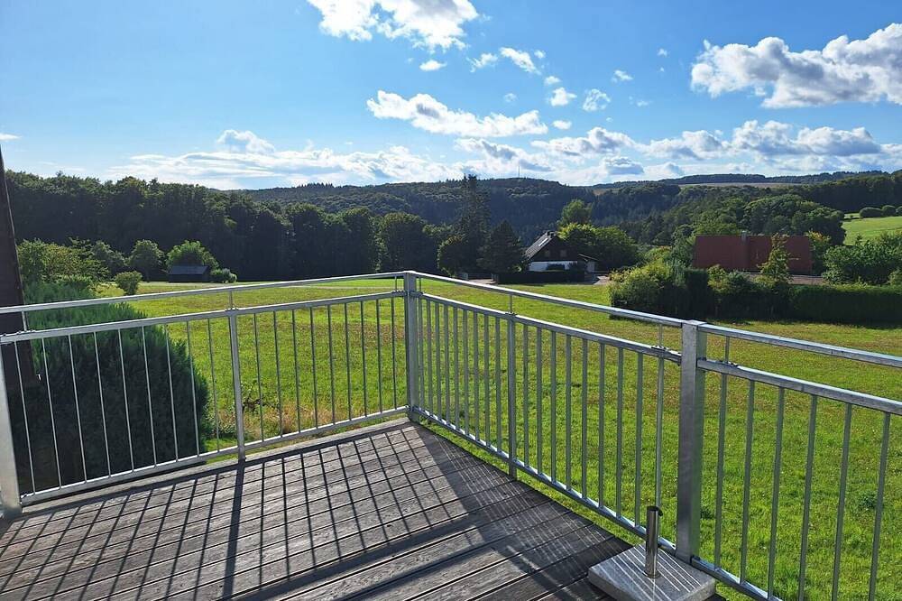 Ganze Wohnung, Apartment \"Haus Schönblick\" mit geräumigem Balkon im Bayerischen Odenwald in Amorbach, Main-Odenwald