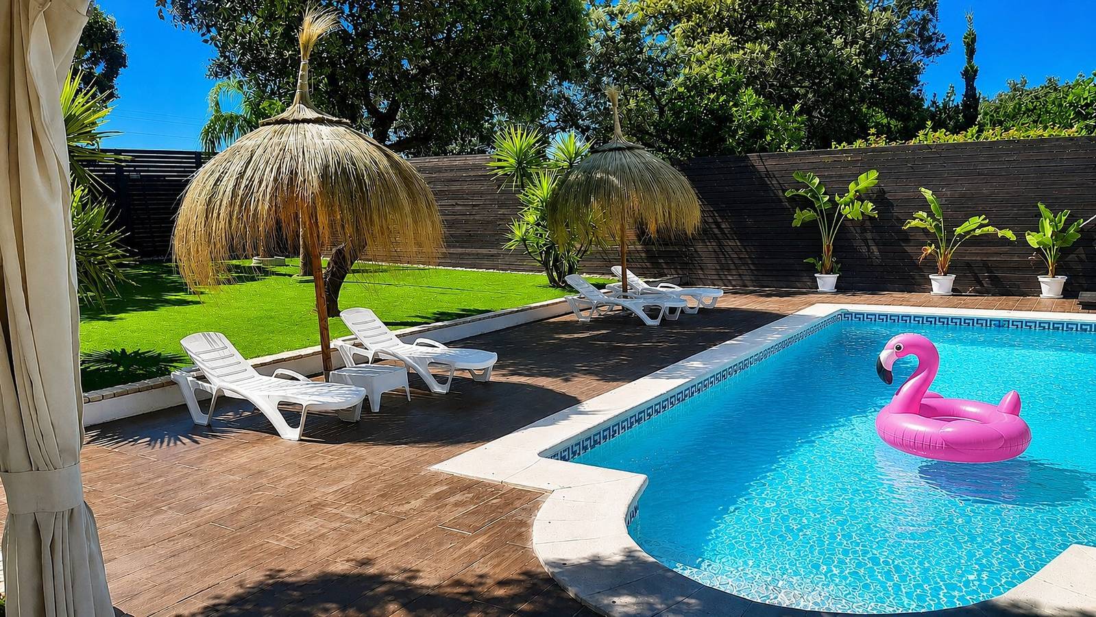 Villa 'Mis Raices' con piscina privada, Wi-Fi y aire acondicionado in Castilblanco de los Arroyos, Provincia de Sevilla