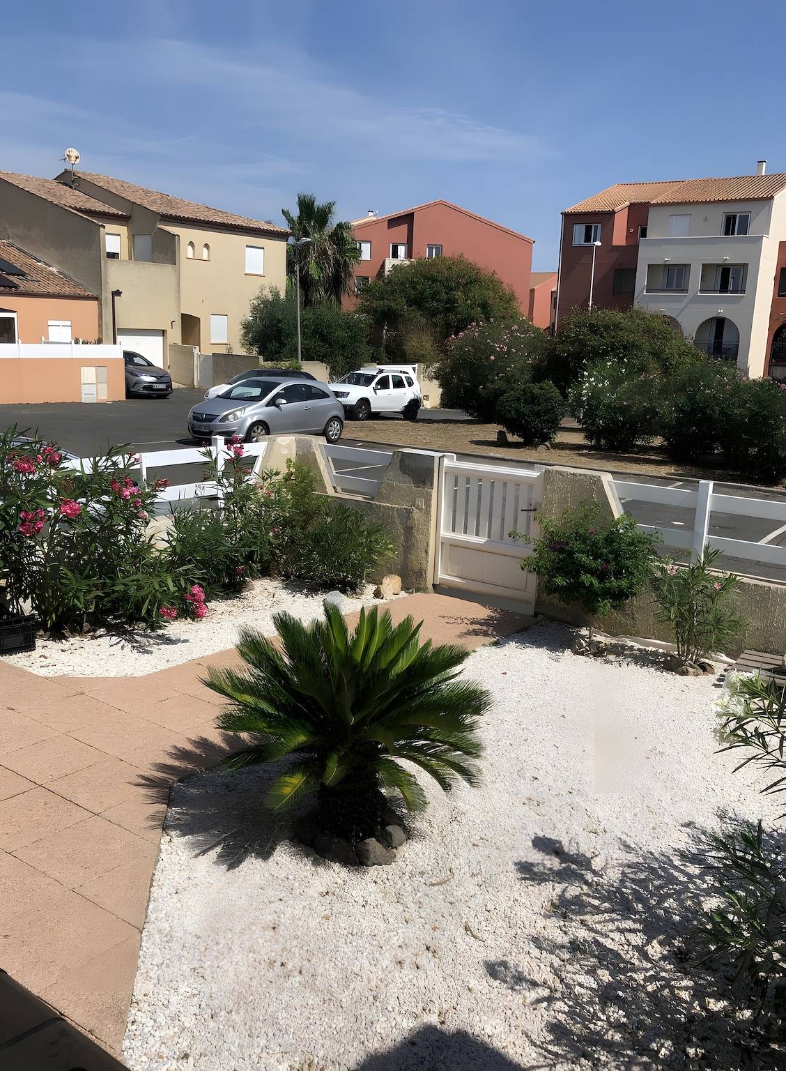 Gîtes Beau Soleil Agde : terrasse privée, jardin et climatisation in Agde, Côte d'Améthyste
