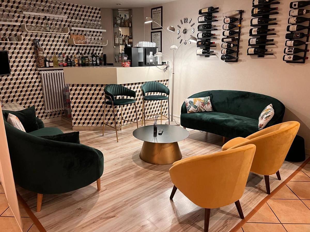 Hotel Alpes Cevennes in Guilherand-Granges, Région de Tournon-sur-Rhône