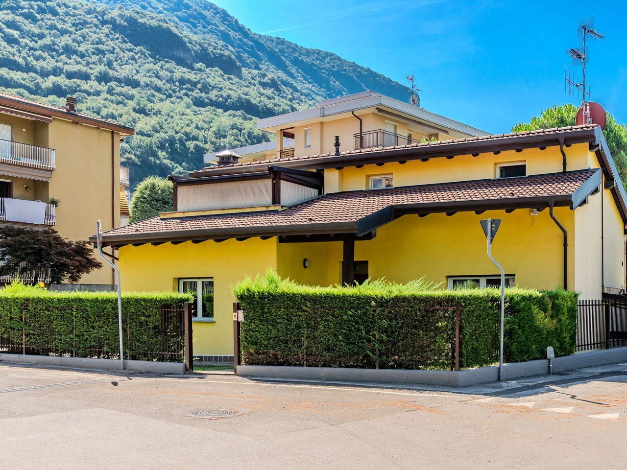 Apartamento entero, Villa Giulia - Villa Giulia 1.1 in Lecco, Alpes de Bérgamo Occidental