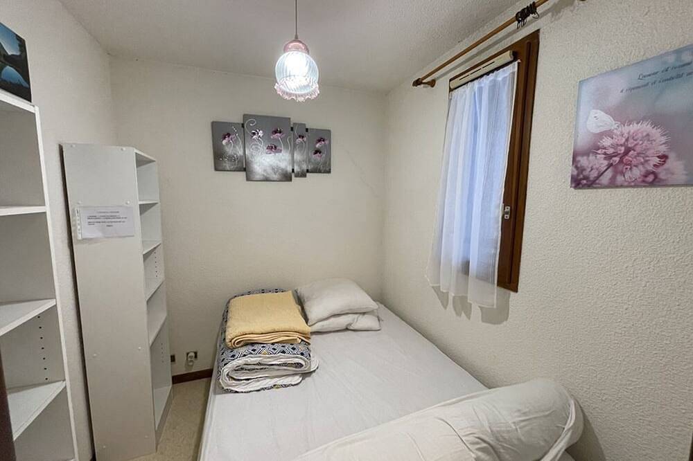 Entire apartment, Comfortable T2 with balcony in the heart of the resort, close to slopes and shops in Le Lioran, Laveissière