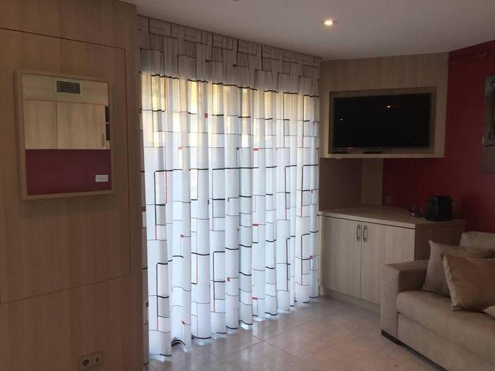 Gîte pour 4 personnes, avec terrasse dans Casino De Cassis - 2