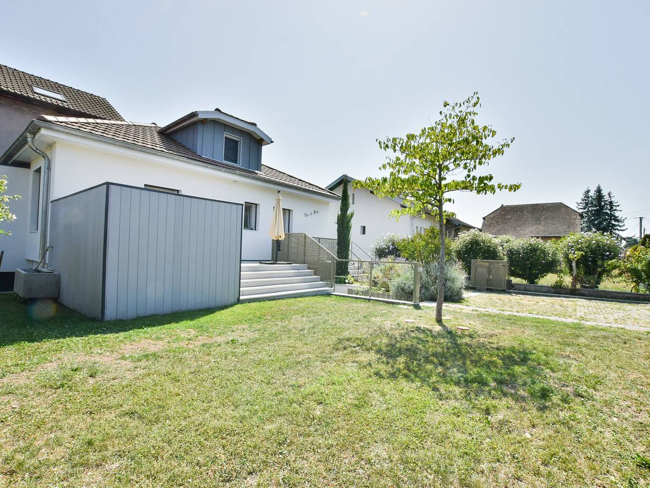 Maison rénovée, confort moderne, quartier calme, parking in Thonon-les-Bains, Région de Thonon-les-Bains