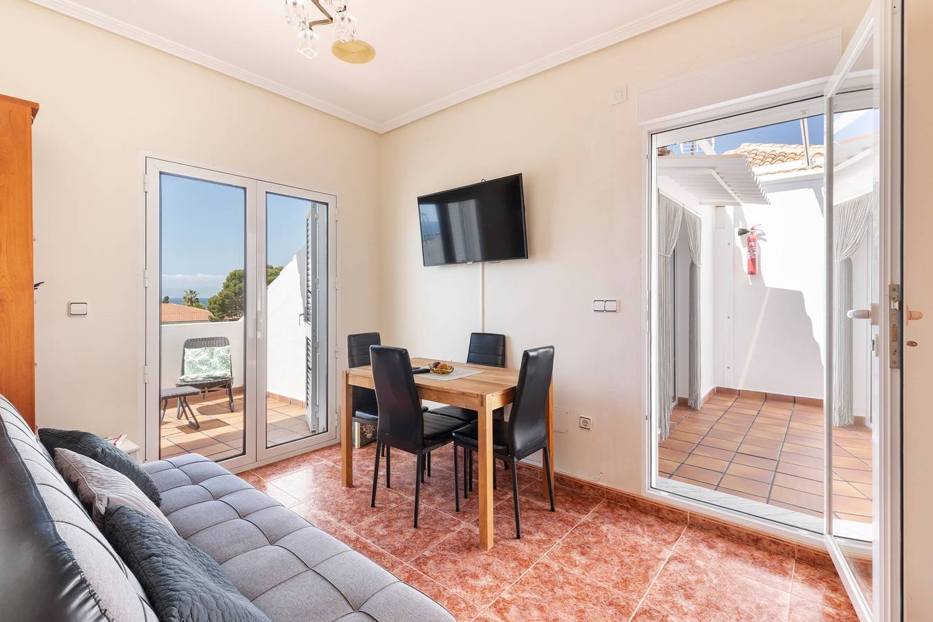 Apartamento entero, Apartamento 1a planta en chalet con piscina ( cerca playa) in El Pinar de San Gines, Cartagena