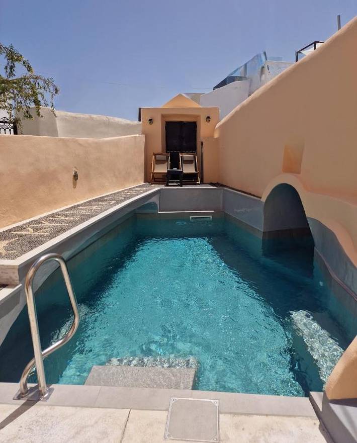 Maison d’hôte pour 2 personnes, avec jardin ainsi que terrasse et piscine à Thera - 4