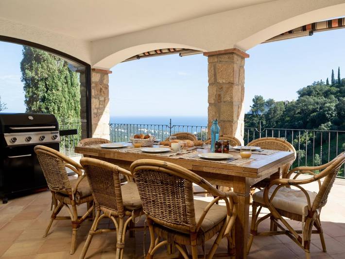 Casa rural para 8 personas, con Balcón/Terraza y Vistas al mar además de Jardín y Piscina en Platja d'Aro - 4