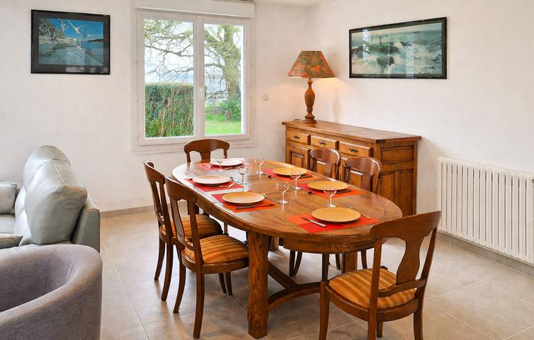 Gemütliche 1-Zimmer-Wohnung mit Garten in der Nähe des Flusses L'Ellé in Priziac, Pontivy und Umgebung