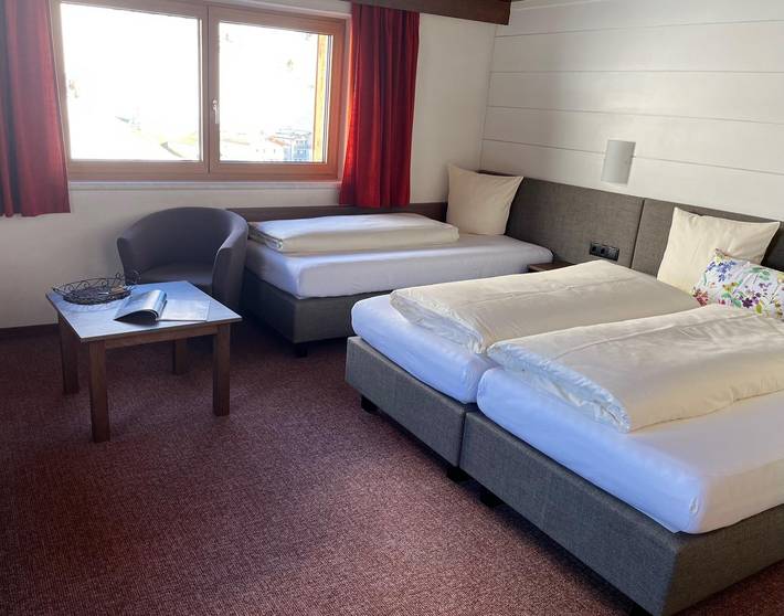 Dreibettzimmer mit Dusche und Wc in Galtür, Verwall