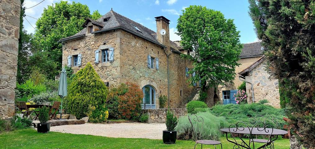 Chambre d’hôte pour 3 personnes, avec jardin et piscine