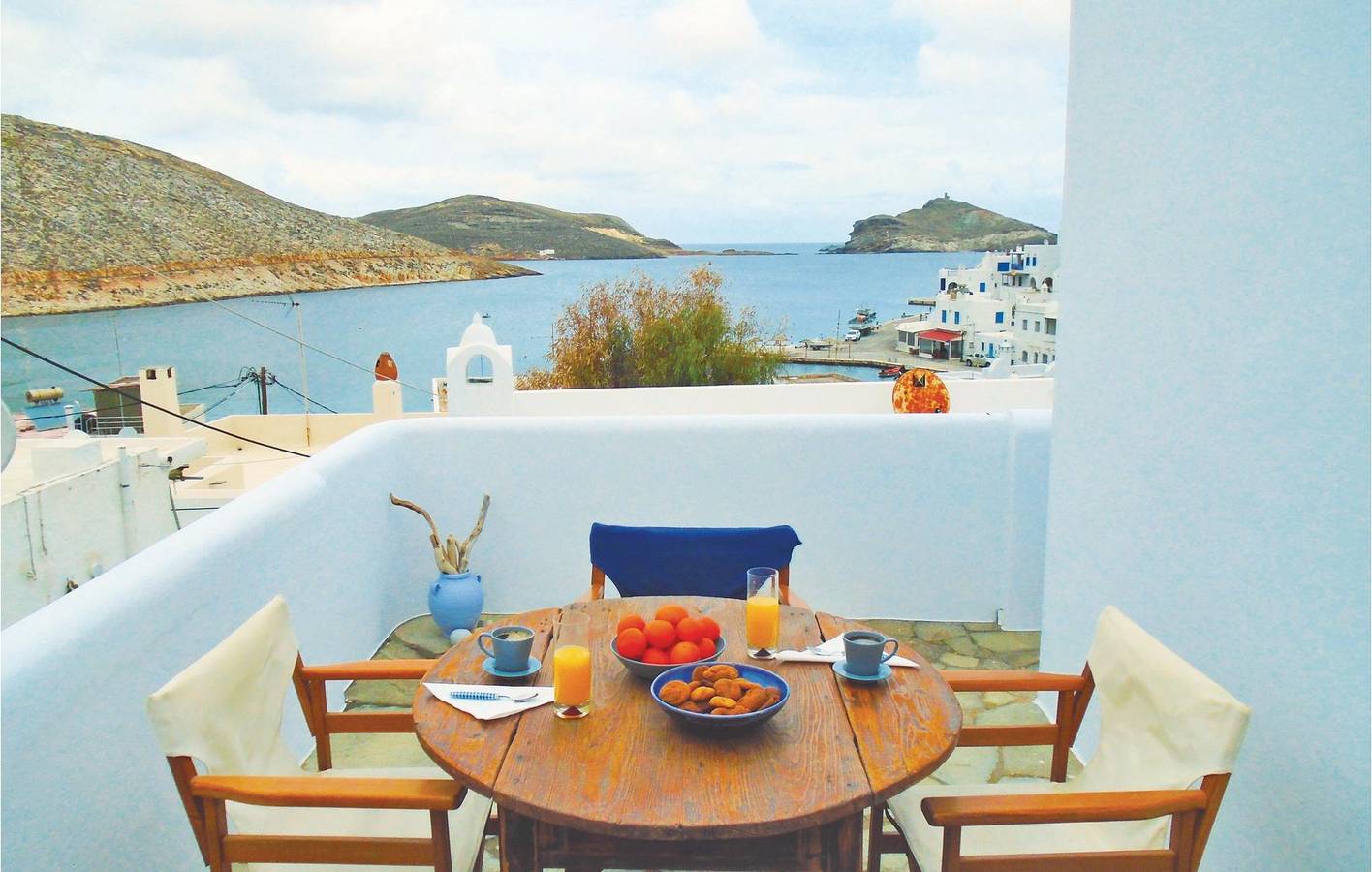 Apartamento de férias inteiro, Aconchegante apartamento de 3 quartos com cama de bebé, cozinha e WiFi - perto de Venardatos e da costa in Ormos Panormou, Tinos