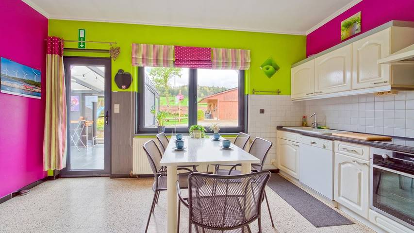 Location de vacances pour 9 personnes, avec jardin à Lierneux - 4