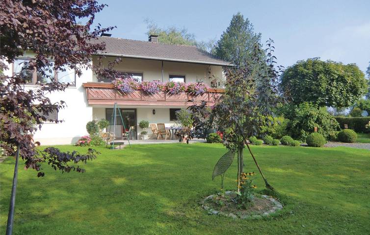 Ferienwohnung für 4 Personen, mit Terrasse in der Südeifel