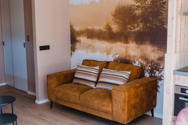 Ganze Wohnung, Modernes 2P-Apartment auf einem Minicampingplatz im Nationalpark Weerribben-Wieden in Ossenzijl, Nationalpark Weerribben-Wieden