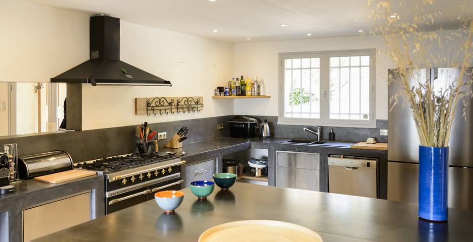 Location de vacances pour 14 personnes, avec jardin et piscine, adapté aux familles à Cadenet - 3