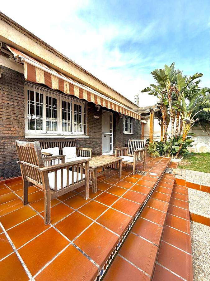 Ferienhaus für 6 Personen, mit Garten und Pool - 1
