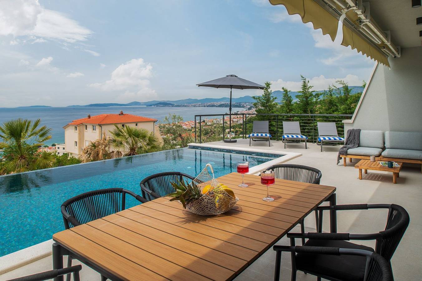 Villa für 8 Personen mit Sauna in Podstrana, Split-Dalmatien