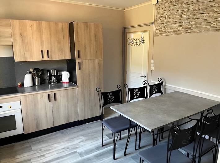 Gîte pour 12 personnes, avec jardin et jacuzzi dans Les Mille étangs - 2