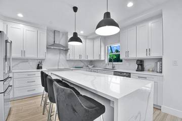 Vacation Rental for 8 Guests in Garden Isles, Pompano Beach, Picture 3