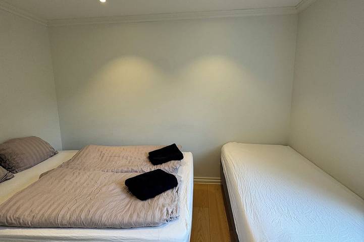 Ganze Wohnung, Luxury 2-bedroom apartment in charming Vestland perfect for relaxing stay in Fana, Bergen