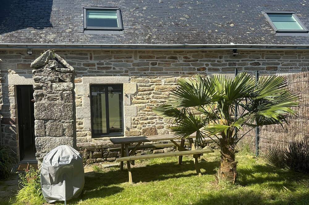 Typical Breton house \"Ty Breizh\" Beg Meil Fouesnant plage des oiseaux in Fouesnant, Côte de Cornouaille