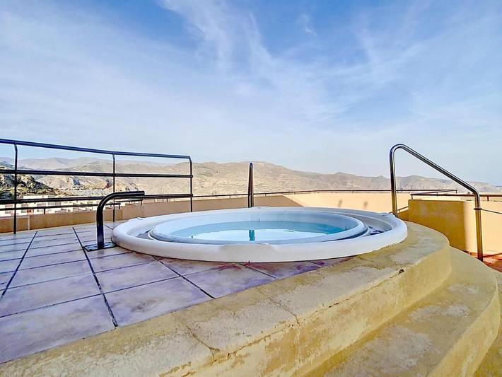 Apartamento para 4 personas, con balcón y jacuzzi en Vícar