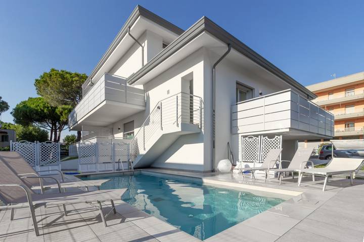 Ferienwohnung für 6 Personen, mit Balkon/Terrasse in Bibione