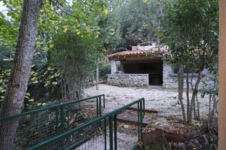 Gite d'étape Benjamin sur le sentier Cathare (chambre 3 personnes) in Prugnanes, Parc naturel régional Corbières-Fenouillèdes