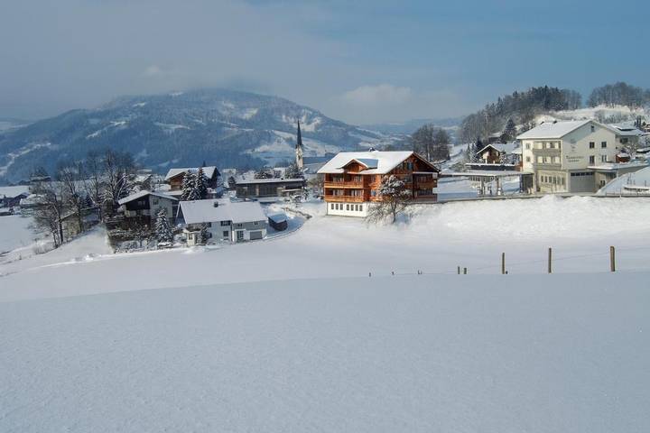 Hotel für 2 Personen, mit Terrasse und Garten sowie Sauna und Ausblick in Lingenau - 2