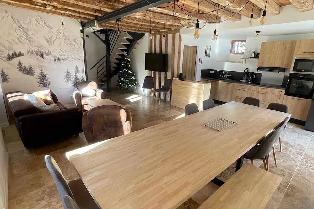 Homerez - Casa espaciosa en Guchen con jardín y barbacoa in Guchen, Parque nacional de los Pirineos