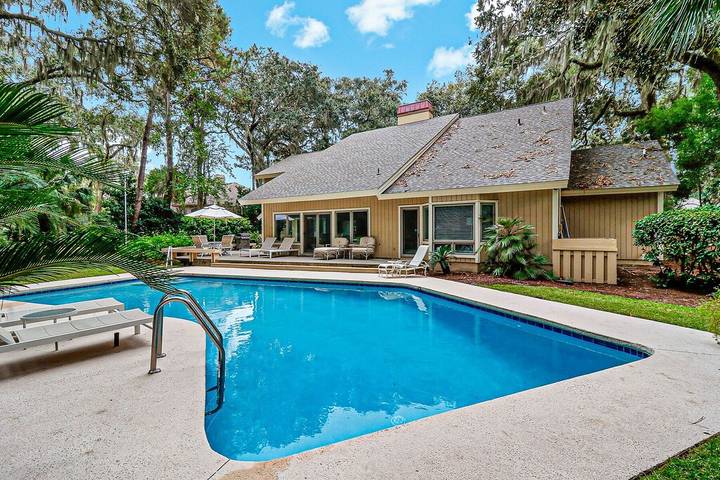 Vacation rental for 12 people, with terrace, with pets in Sea Pines