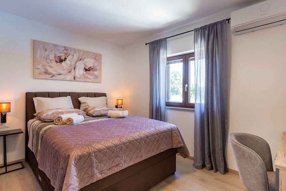 Ganze Wohnung, \"Luxuriöse App. mit Pool\ in Barban, Südküste Istrien