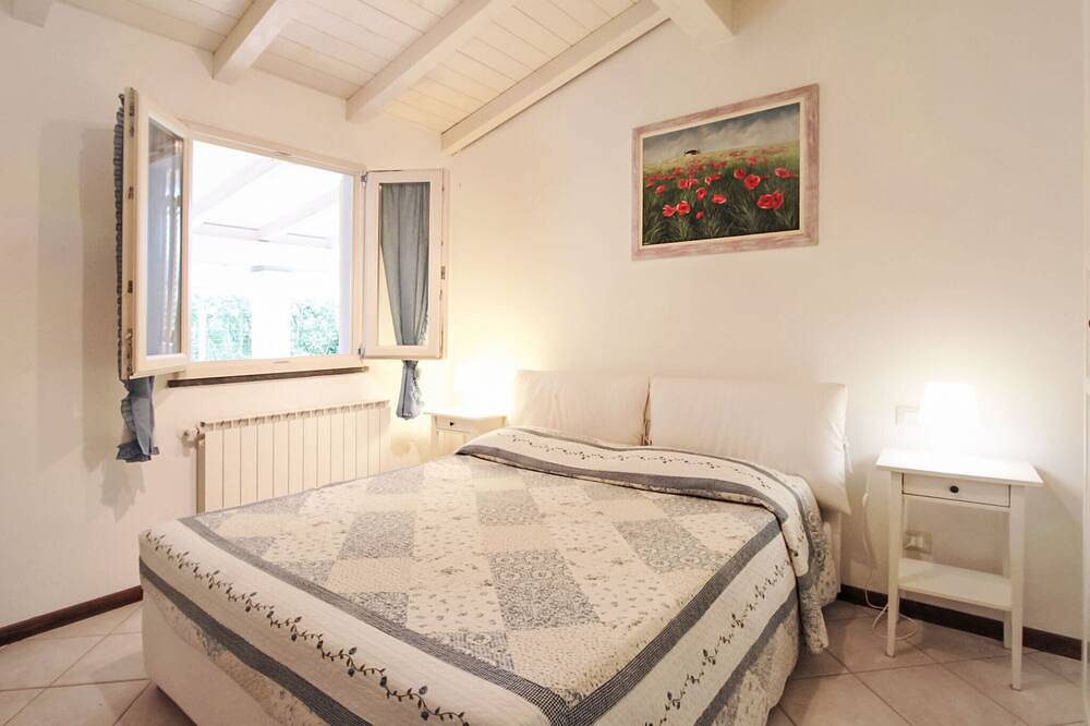 Niccolò by Interhome in Forte dei Marmi, Riviera Italienne