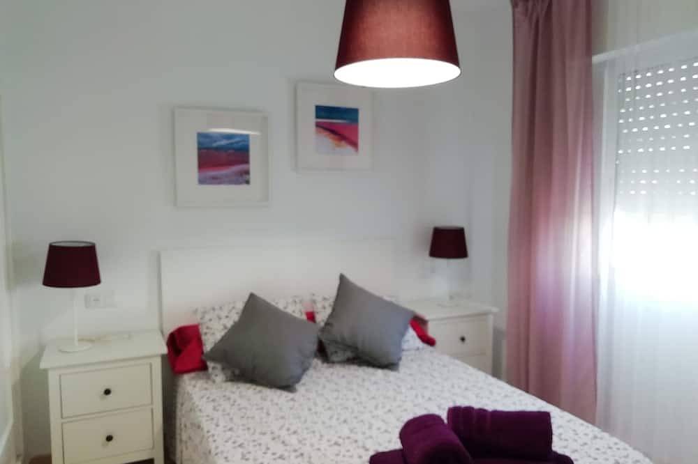 Entire apartment, Shipwrecked Beach. Blue Pearl Apartment in Mar Azul Torrevieja, Torrevieja