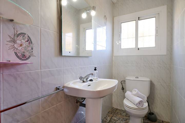 Casa rural para 8 personas, con jardín y terraza en Selva - 2