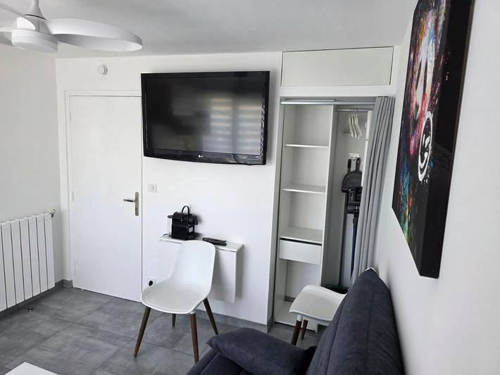 Gîte pour 2 personnes, avec jardin ainsi que piscine et vue dans Office De Tourisme La Grande Motte - 3
