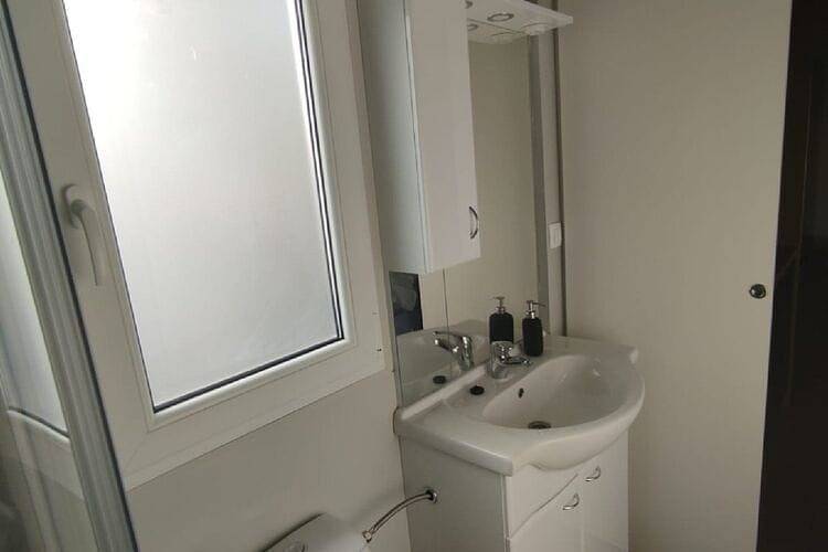 Dalmatino Pleasure Mobile Home - Two Bedroom Mobile Home with Terrace in Privlaka, Zara