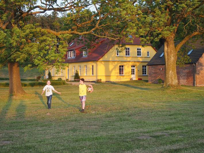 Ferienwohnung für 5 Personen, mit Garten und Sauna sowie Seeblick in Gingst - 3